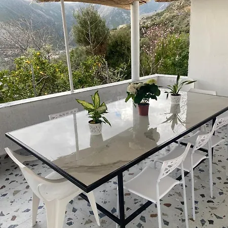 Maison Bellevue - 2 Bdrm In Villa *