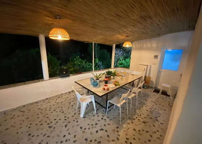 Villa Maison Bellevue - 2 Bdrm In Borsh
