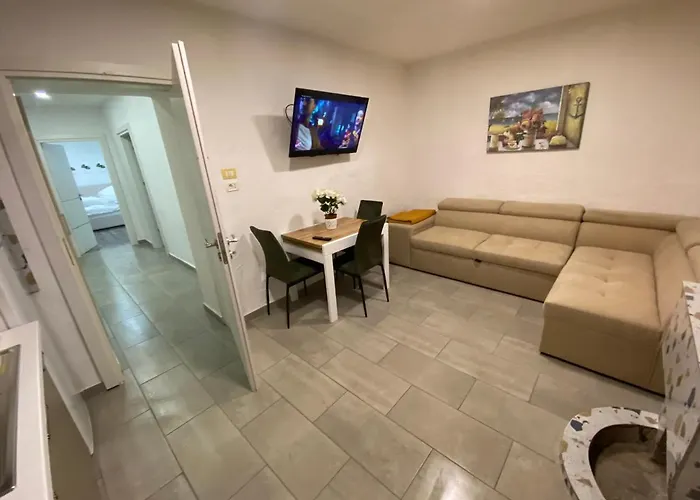 Maison Bellevue - 2 Bdrm In Villa *