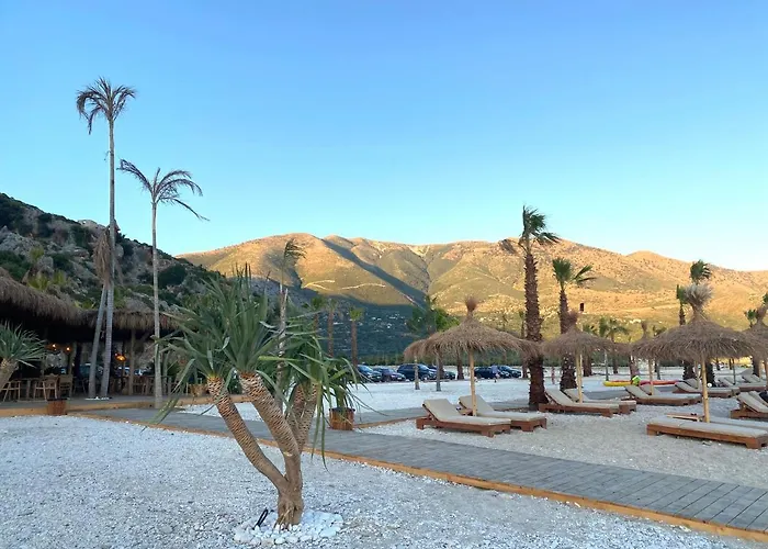 Villa Maison Bellevue - 2 Bdrm In Borş